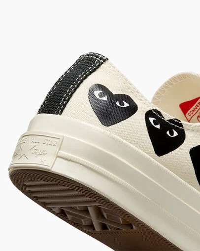Converse Converse x PLAY Comme des Garçons Chuck 70 Multi Heart Men Sneakers White / Black USA | C-64273059