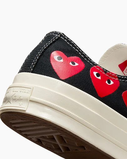 Converse Converse x PLAY Comme des Garçons Chuck 70 Multi Heart Women Sneakers Black / Red USA | C-10583279